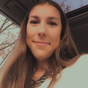 Meet your Posher, Hailey